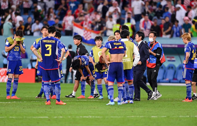 骑士惜败活塞，世界杯上海时刻刘德波现身