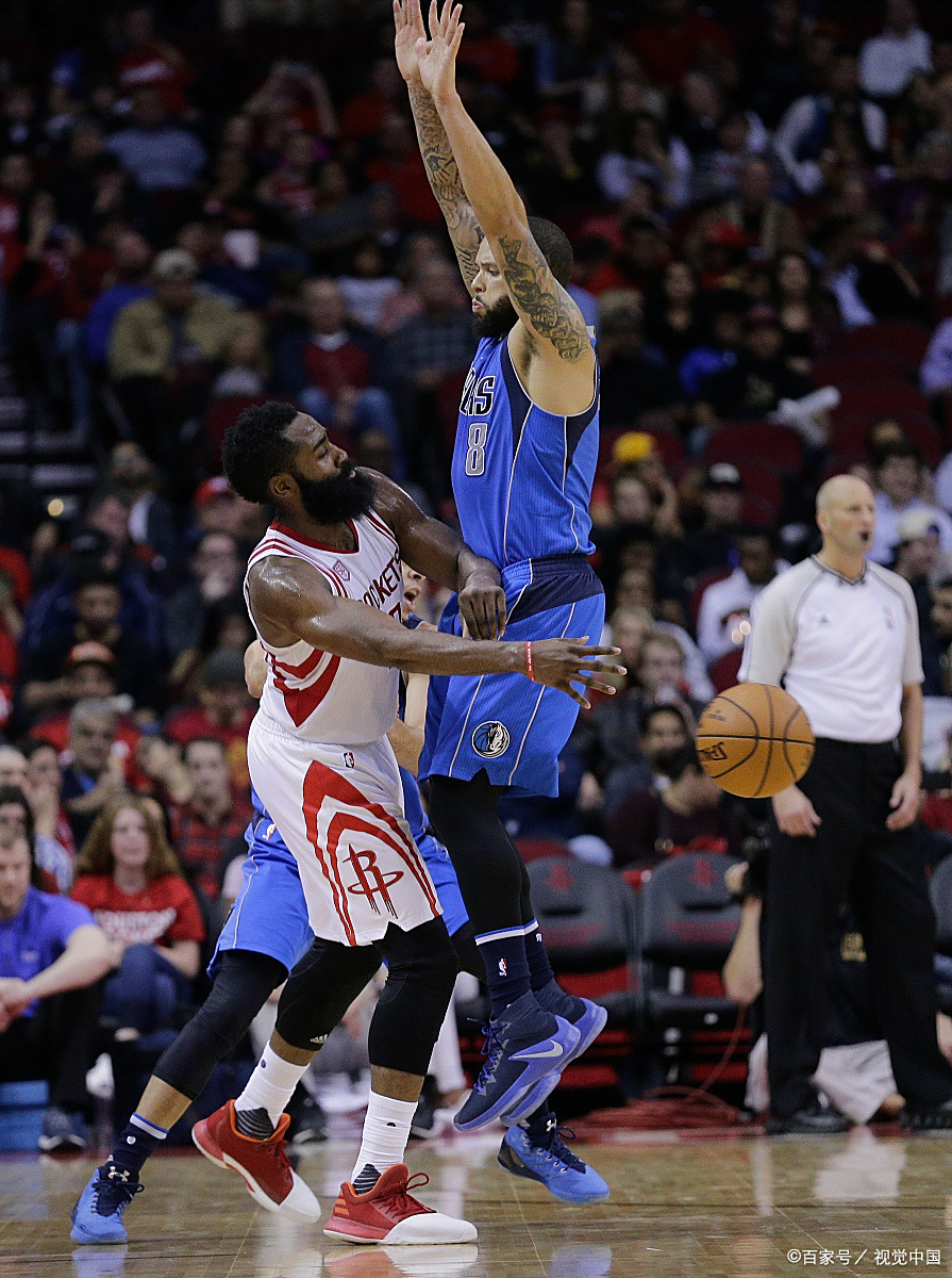包含火箭遭遇三连败，哈登孤军奋战难挽败势的词条